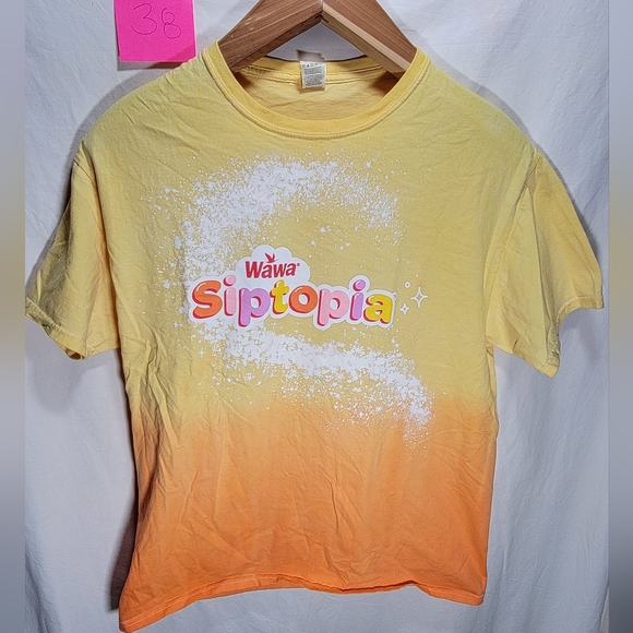 Wawa yellow fade to orange Siptopia Size Large whipped cream drink "Really cool" - Picture 8 of 12